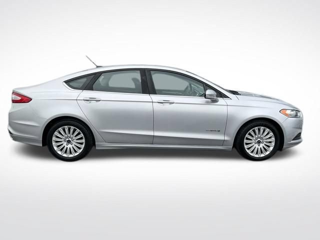 Used 2016 Ford Fusion SE FWD image 17