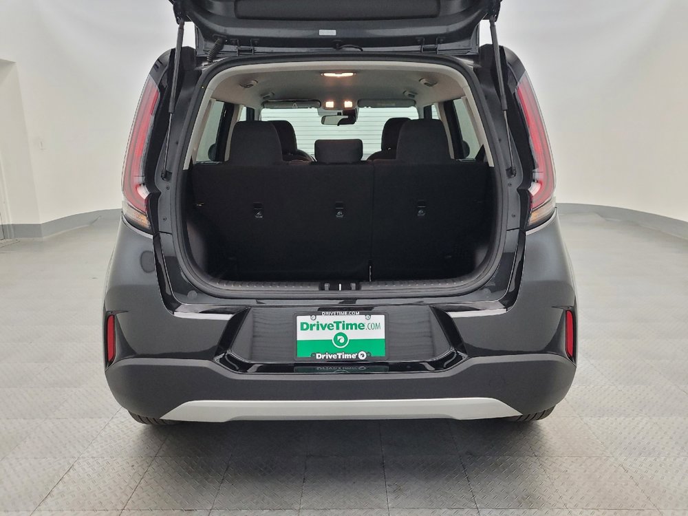 Used 2025 Kia Soul S image 29