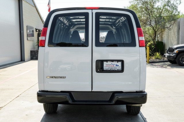 Used 2022 Chevrolet Express 2500 Extended w/ Driver Convenience Package RWD image 7