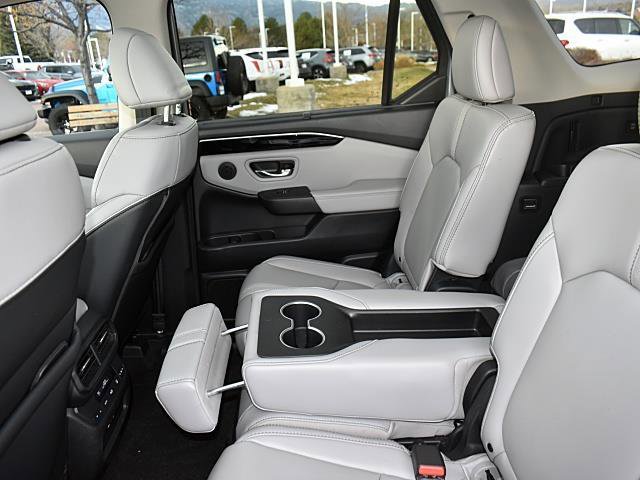 Used 2024 Honda Pilot Touring image 16