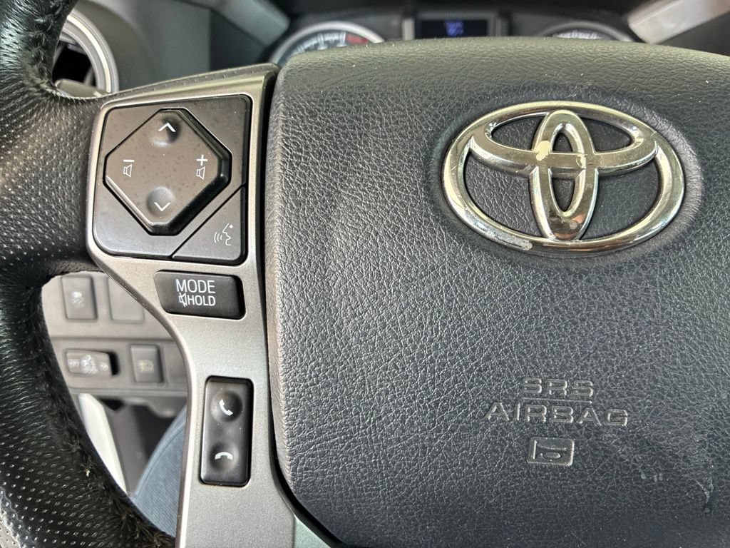 Used 2020 Toyota Tacoma SR5 AWD/4WD image 23