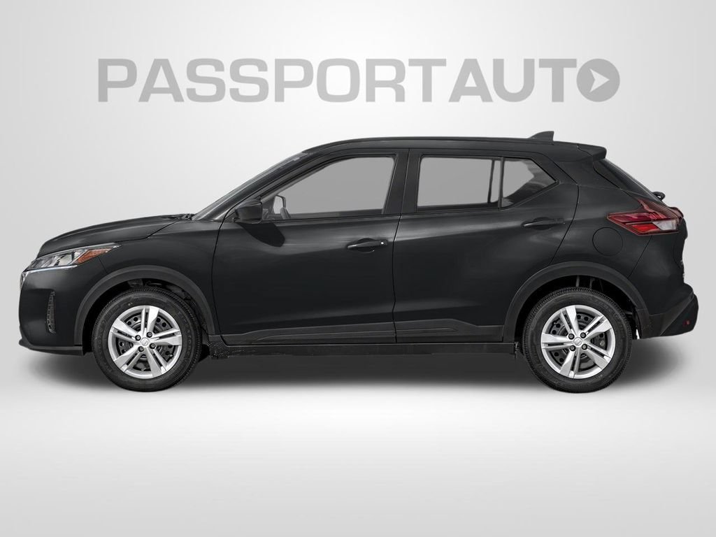 Used 2024 Nissan Kicks S FWD image 4