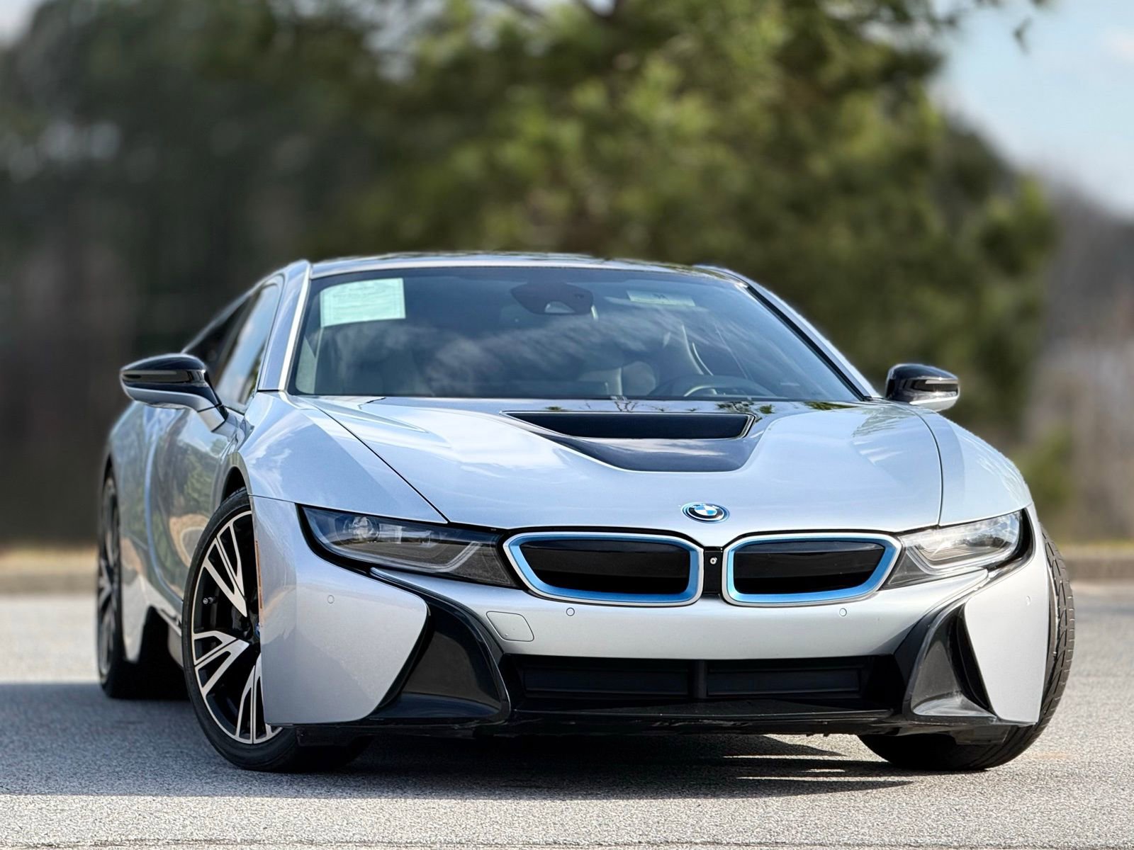 Used 2015 BMW i8 image 3
