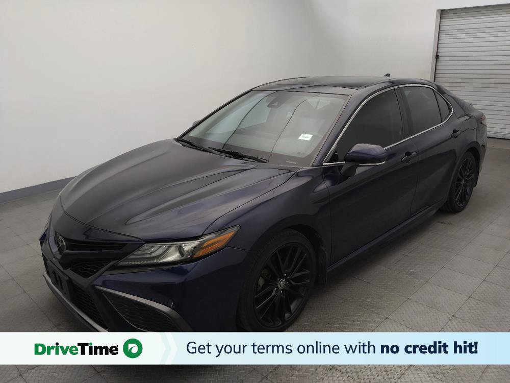 Used 2022 Toyota Camry XSE FWD image 1