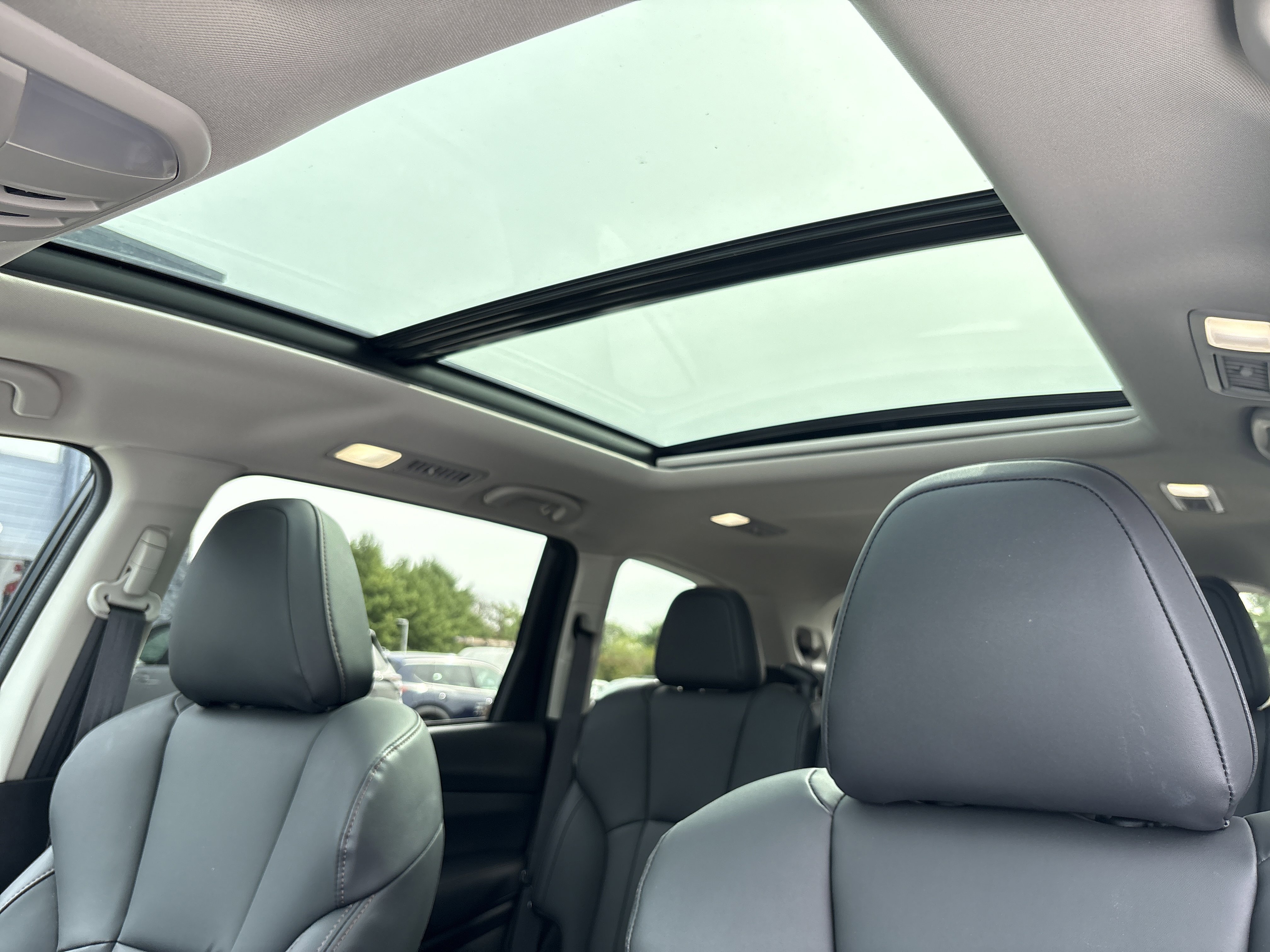 Certified 2025 Subaru Ascent Bronze Edition image 5