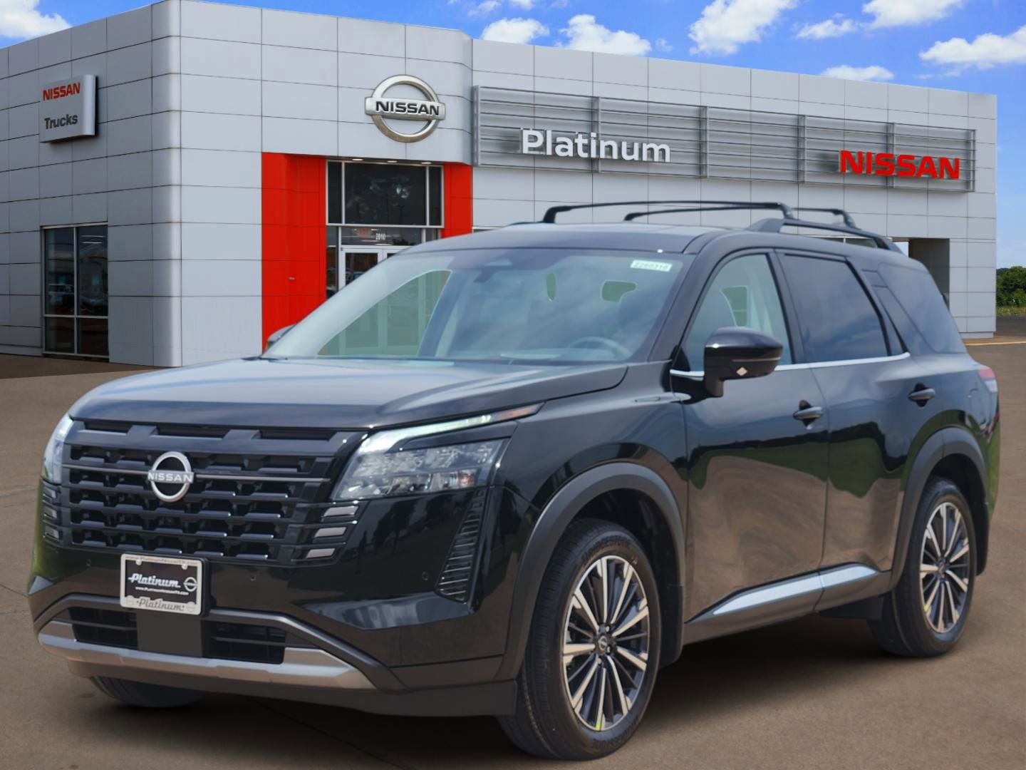 New 2026 Nissan Pathfinder Platinum FWD image 2