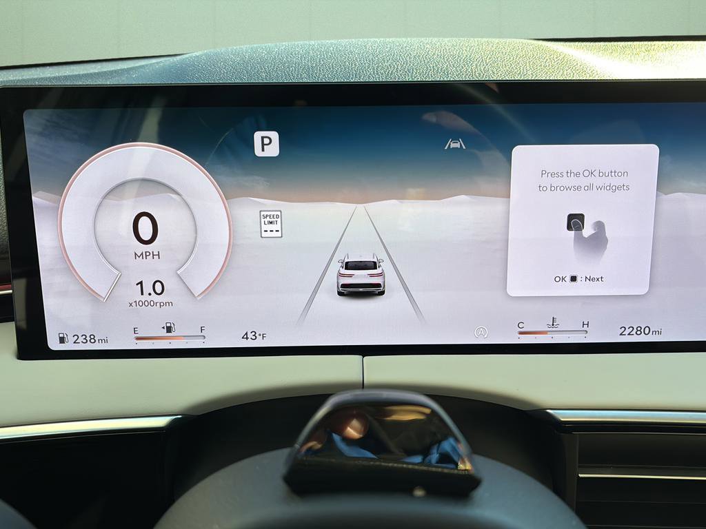 Certified 2026 Genesis GV70 2.5T image 28