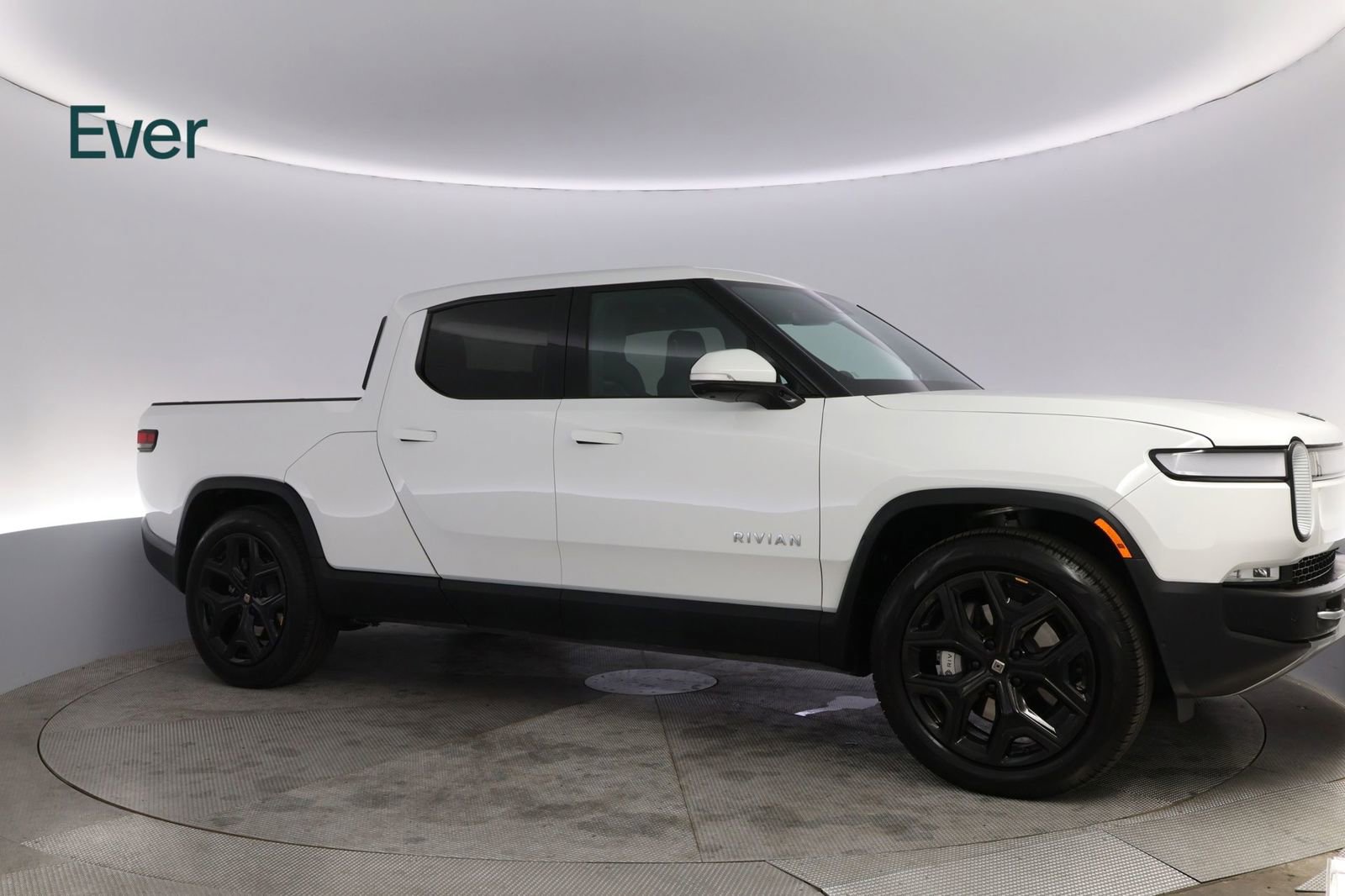 Used 2023 Rivian R1T Adventure image 14