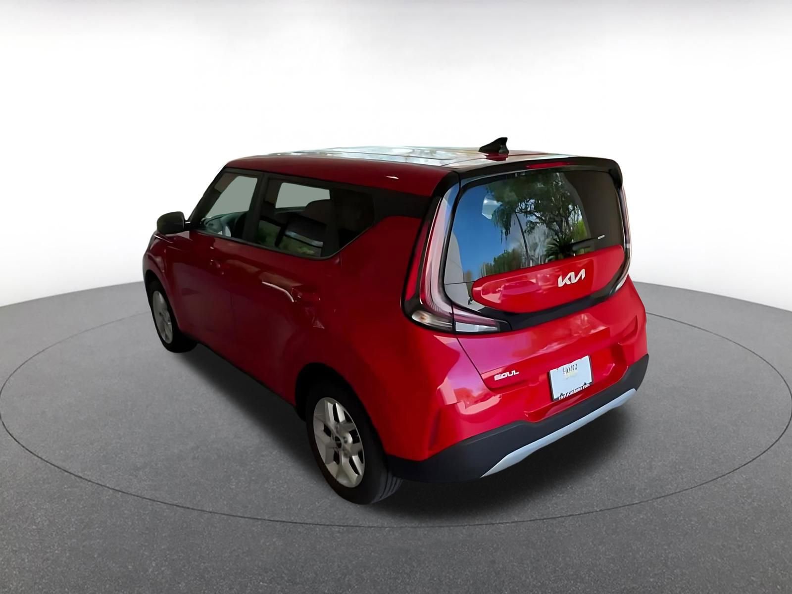 Used 2025 Kia Soul LX w/ LX Technology Package FWD image 11