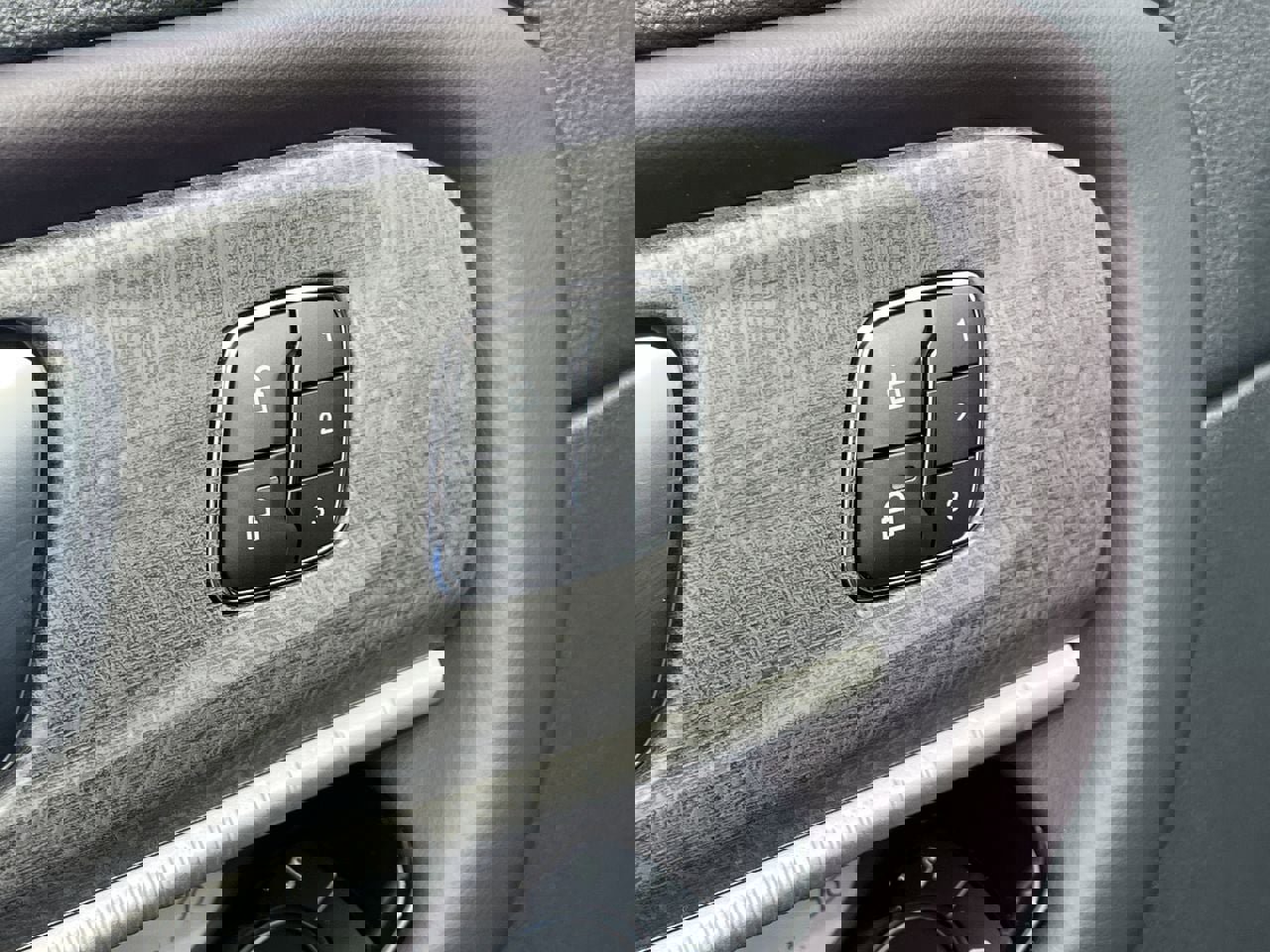 New 2026 Ford Explorer Platinum image 17