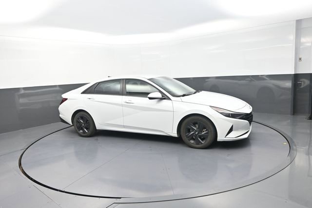 Used 2021 Hyundai Elantra SEL w/ Convenience Package FWD image 28