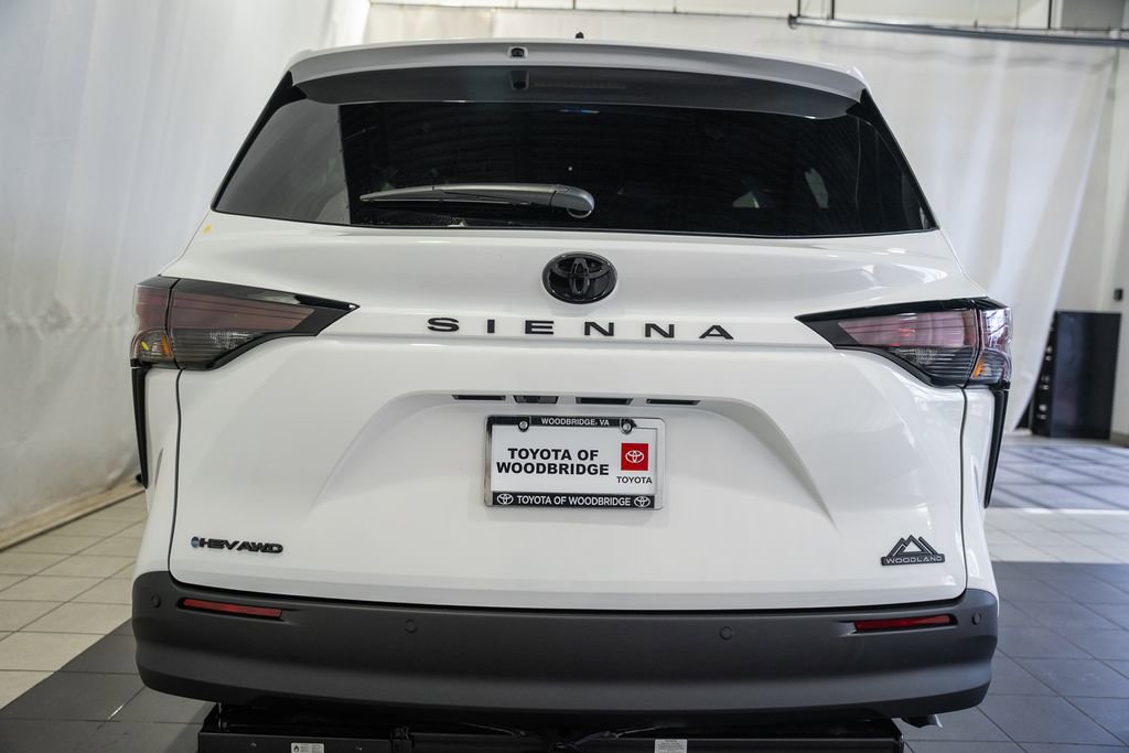 New 2026 Toyota Sienna XLE Woodland Edition image 5