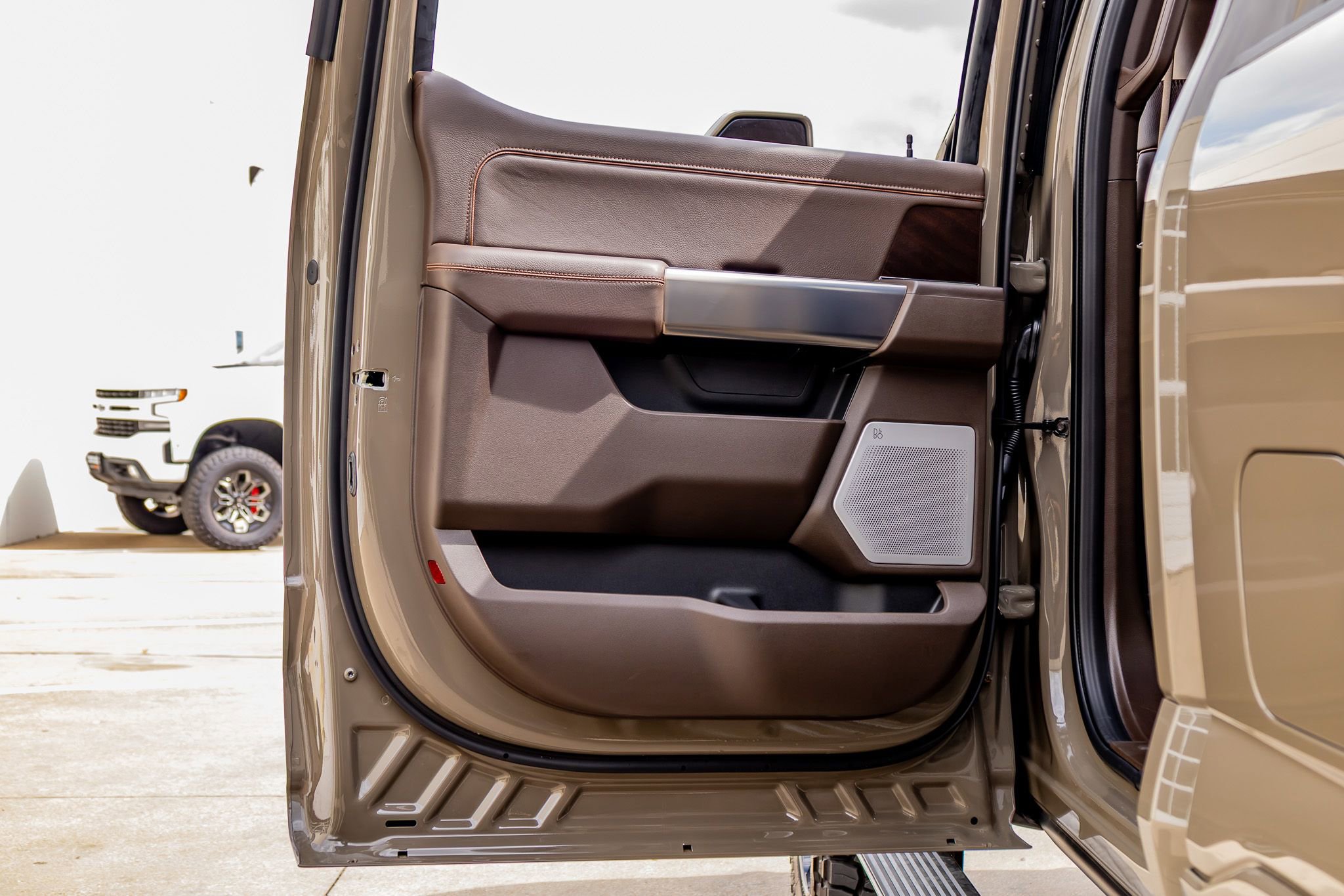 Used 2026 Ford F250 King Ranch w/ Chrome Package image 39