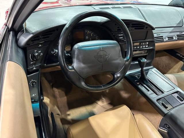 Used 1994 Chevrolet Corvette Coupe RWD image 7