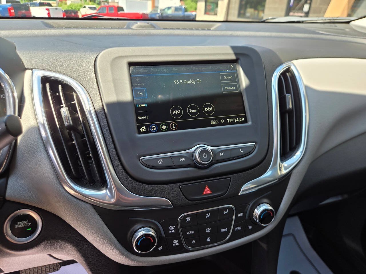 Used 2019 Chevrolet Equinox LT AWD/4WD image 13