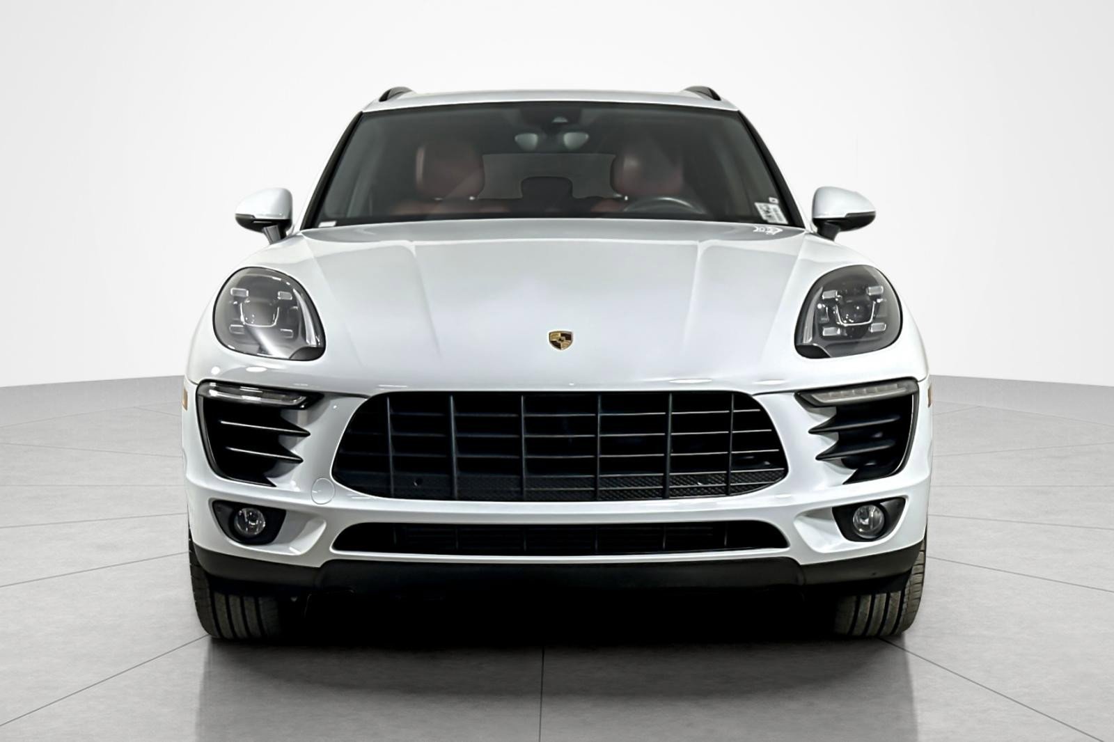 Used 2018 Porsche Macan AWD/4WD image 8