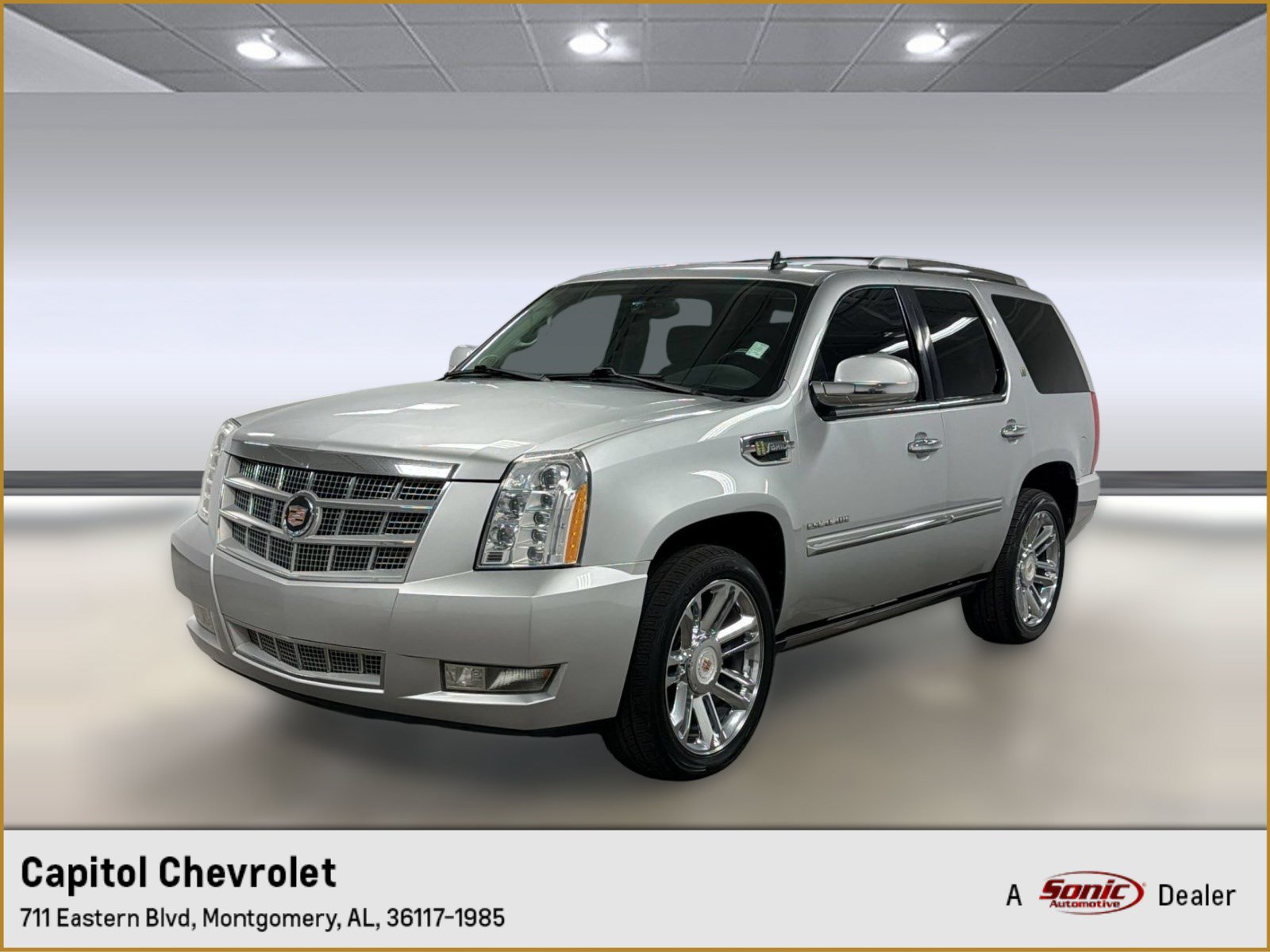 Used 2013 Cadillac Escalade Platinum AWD/4WD image 1