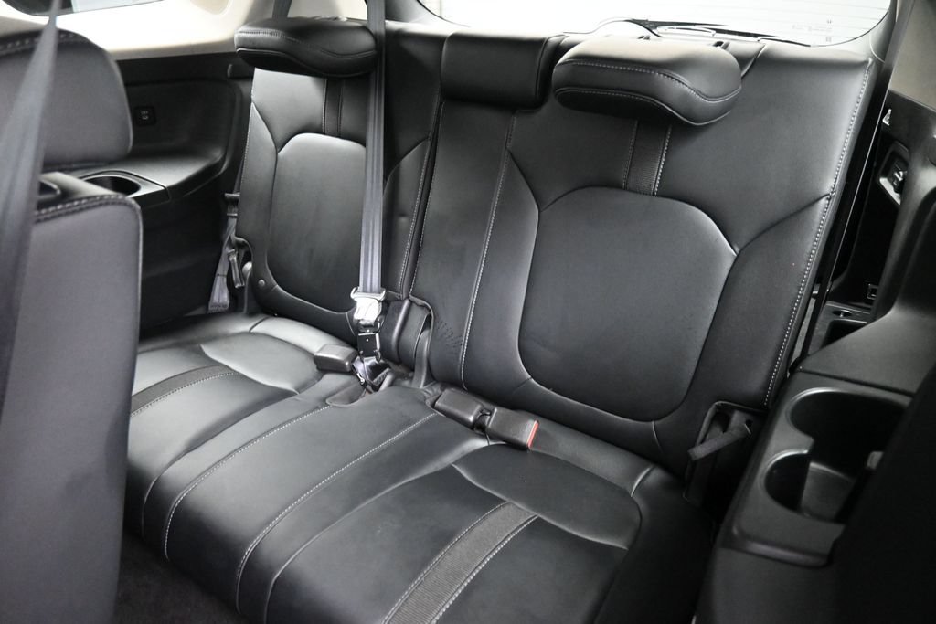 Certified 2025 Honda Pilot Touring image 22