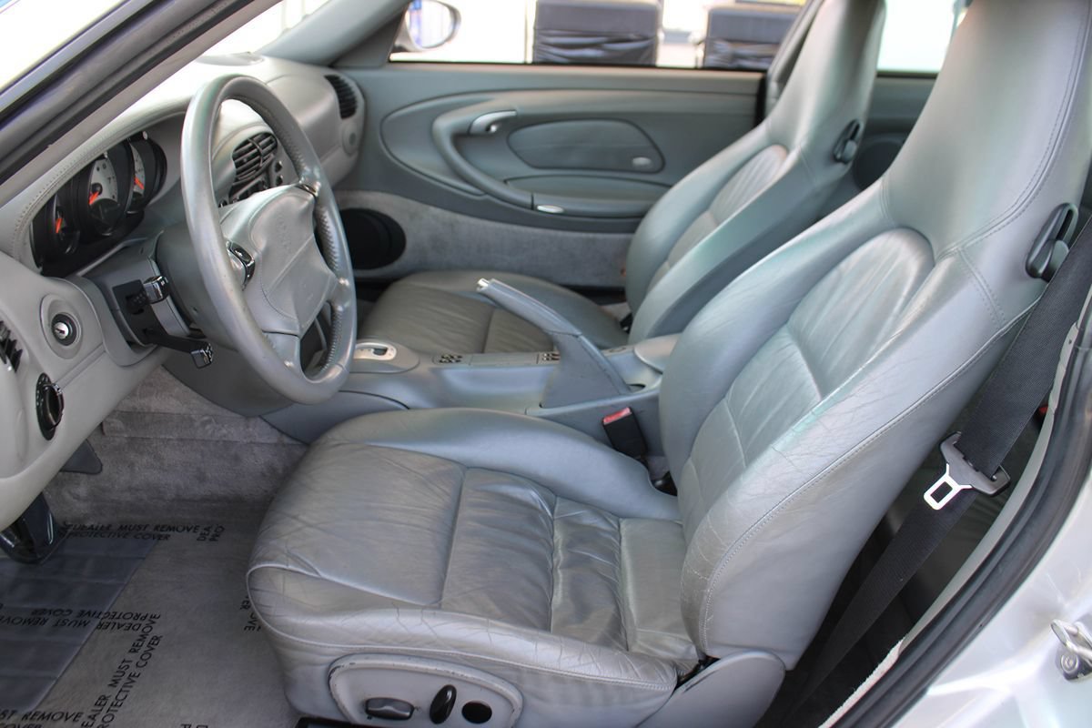 Used 2001 Porsche 911 GT3 RS image 13