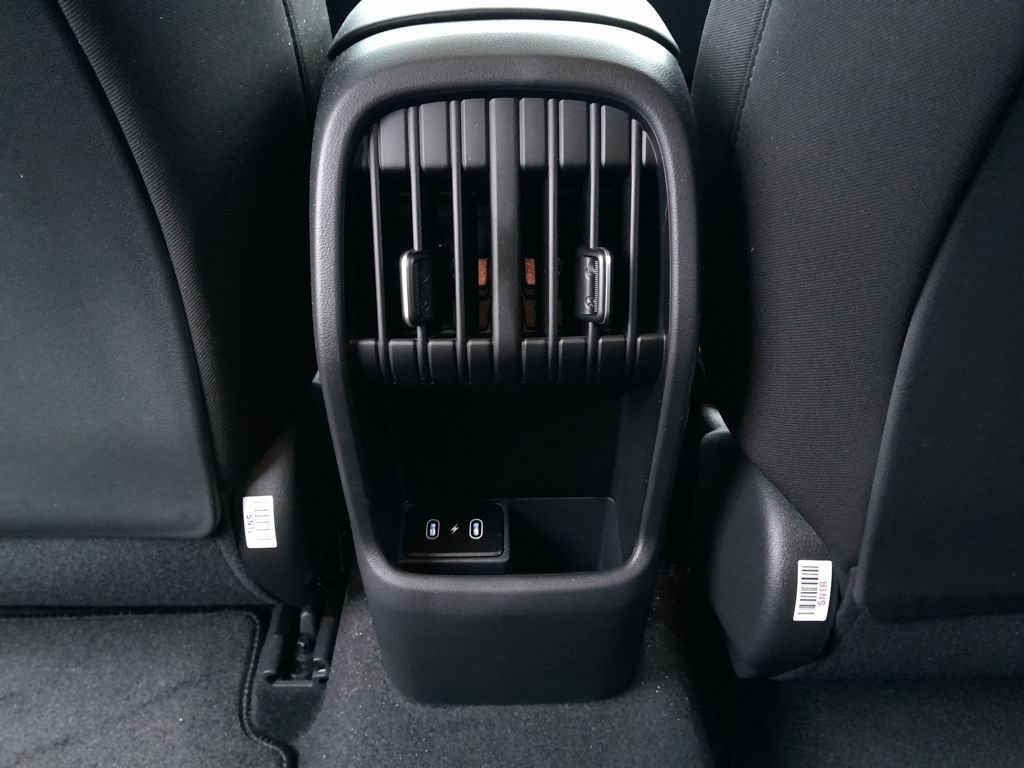 Used 2025 Hyundai Kona SEL image 32