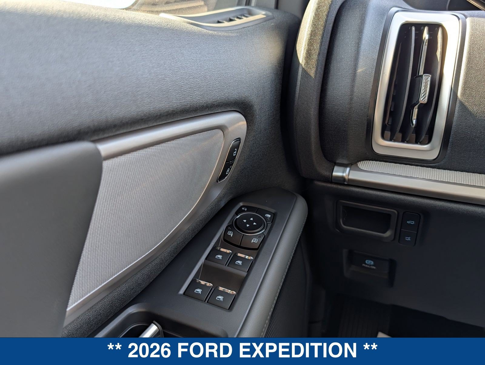 New 2026 Ford Expedition Active RWD image 30
