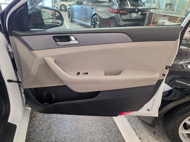 Used 2017 Hyundai Sonata ECO FWD image 26