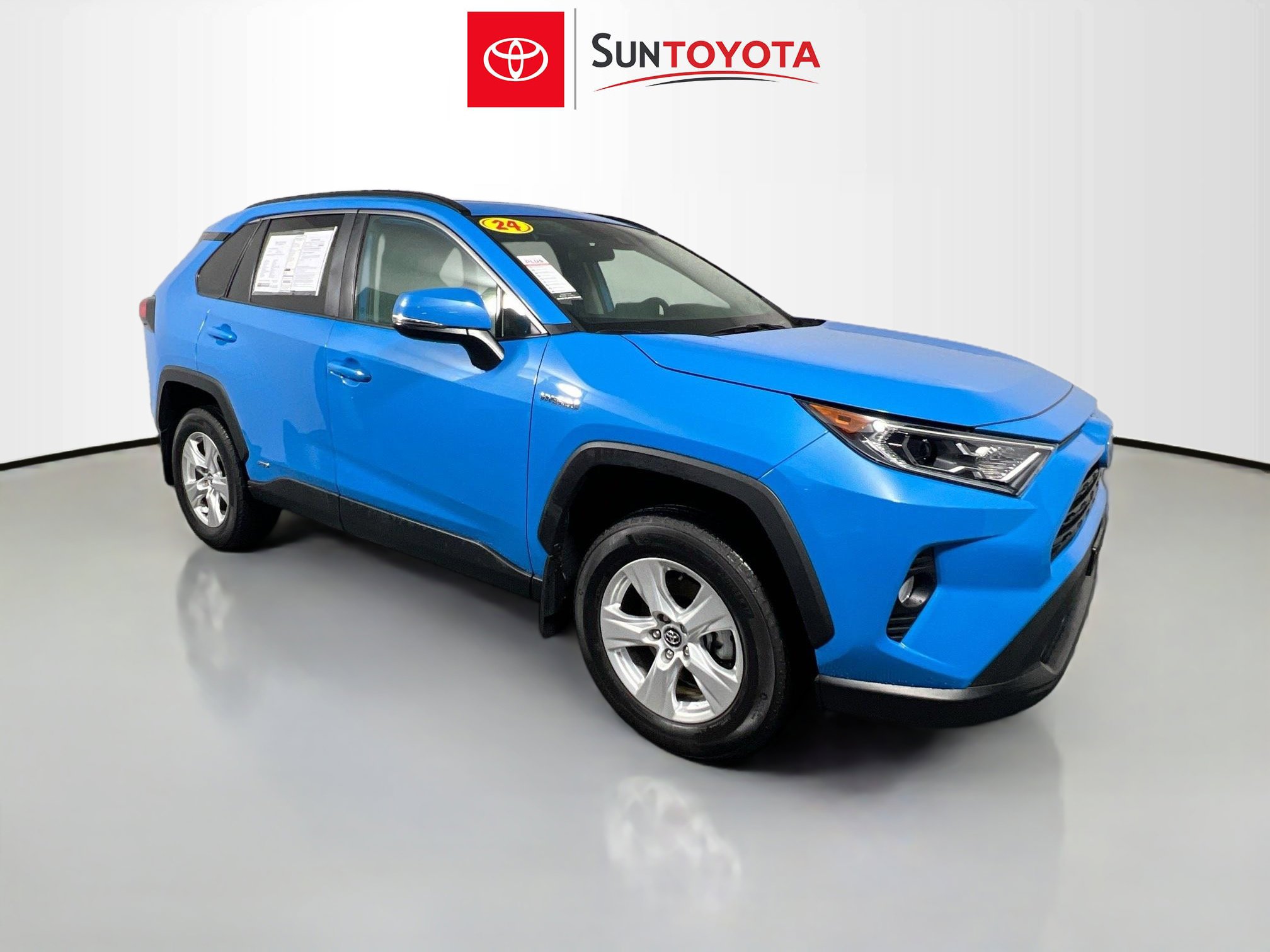 Used 2020 Toyota RAV4 XLE w/ Convenience Package