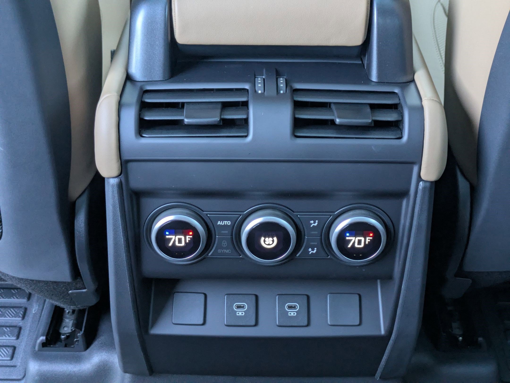 Certified 2025 Land Rover Defender 110 X-Dynamic SE image 26