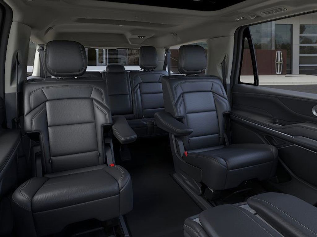 New 2026 Lincoln Navigator L Reserve image 11