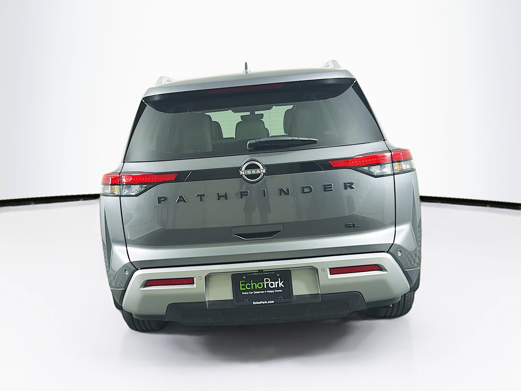 Used 2023 Nissan Pathfinder SL w/ Lighting Package (N92) FWD image 7