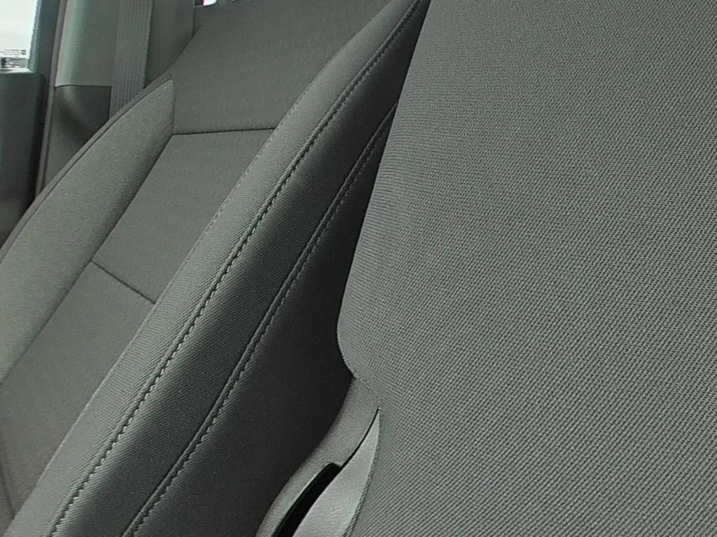 Used 2025 Chevrolet Silverado 1500 Custom RWD image 9