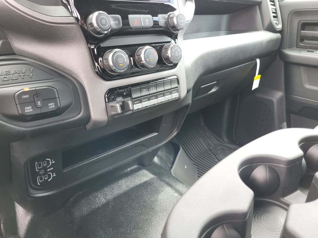 New 2026 RAM 2500 Tradesman AWD/4WD image 21