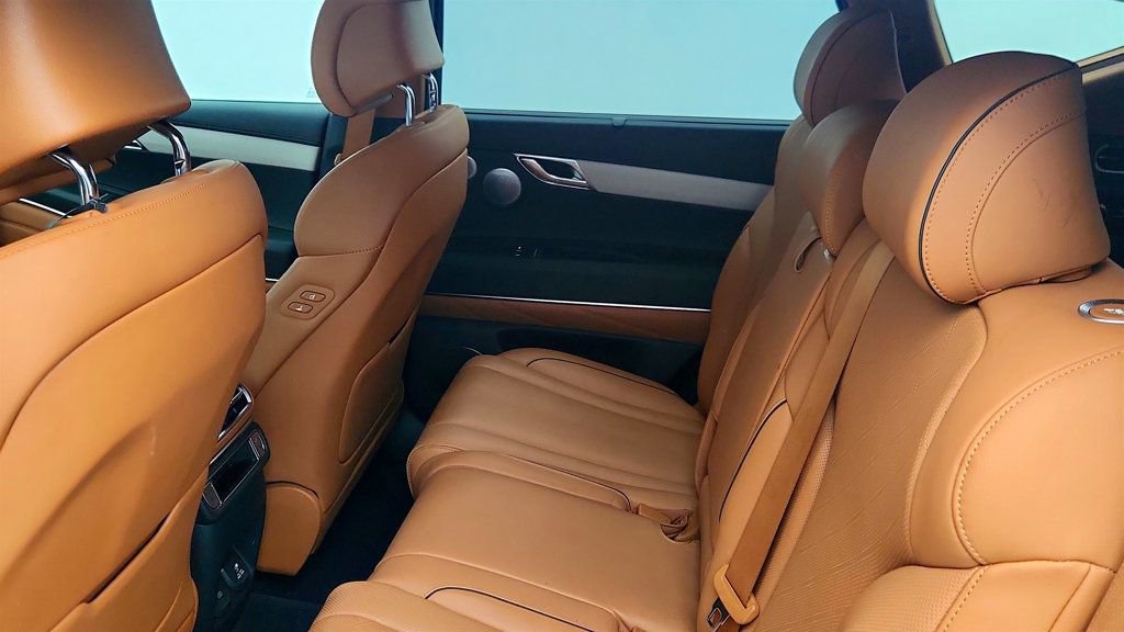 Used 2025 Genesis GV80 3.5T Advanced image 22