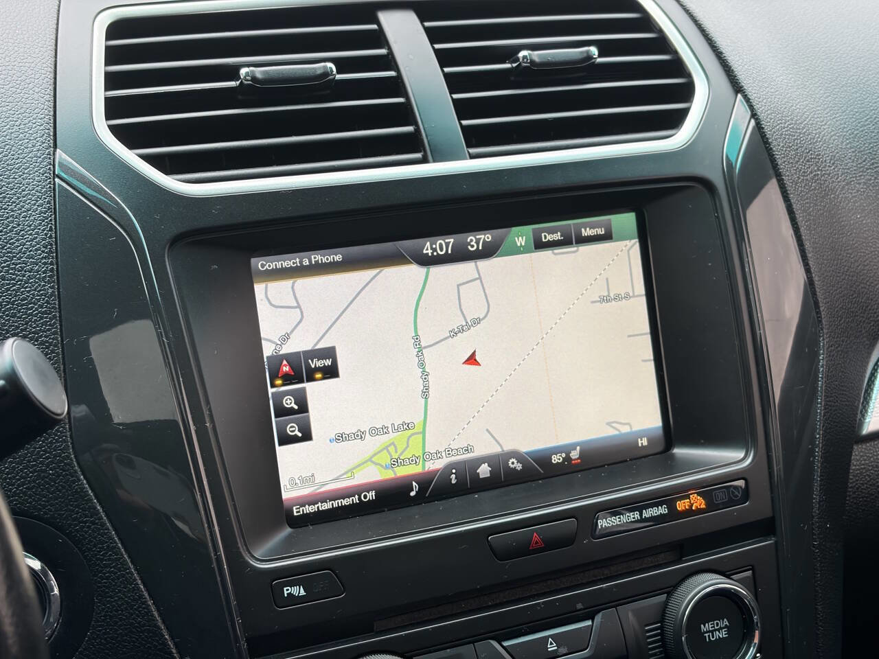 Used 2016 Ford Explorer XLT w/ Equipment Group 202A image 32