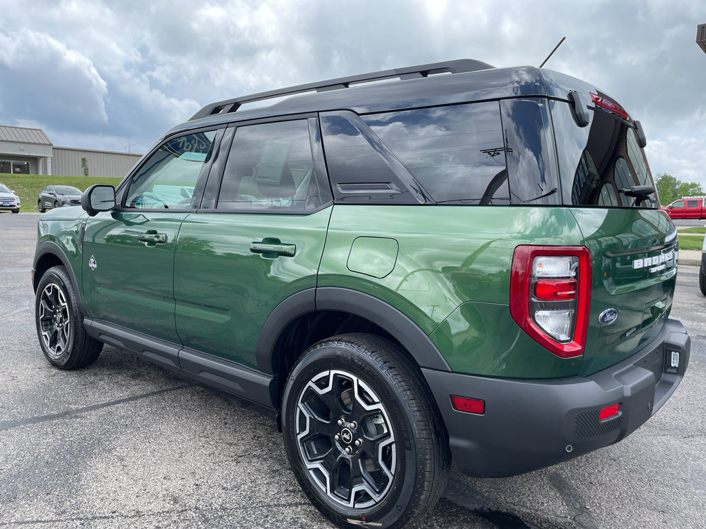 New 2025 Ford Bronco Sport Outer Banks w/ Outer Banks Tech Package+ image 2
