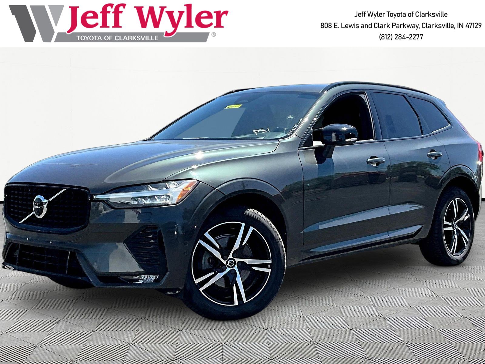 Used 2022 Volvo XC60 B5 R-Design