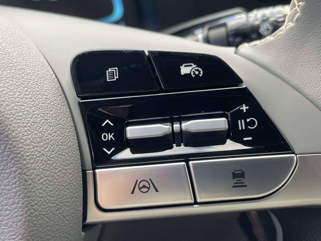 New 2026 Hyundai Elantra SEL Sport Premium FWD image 45
