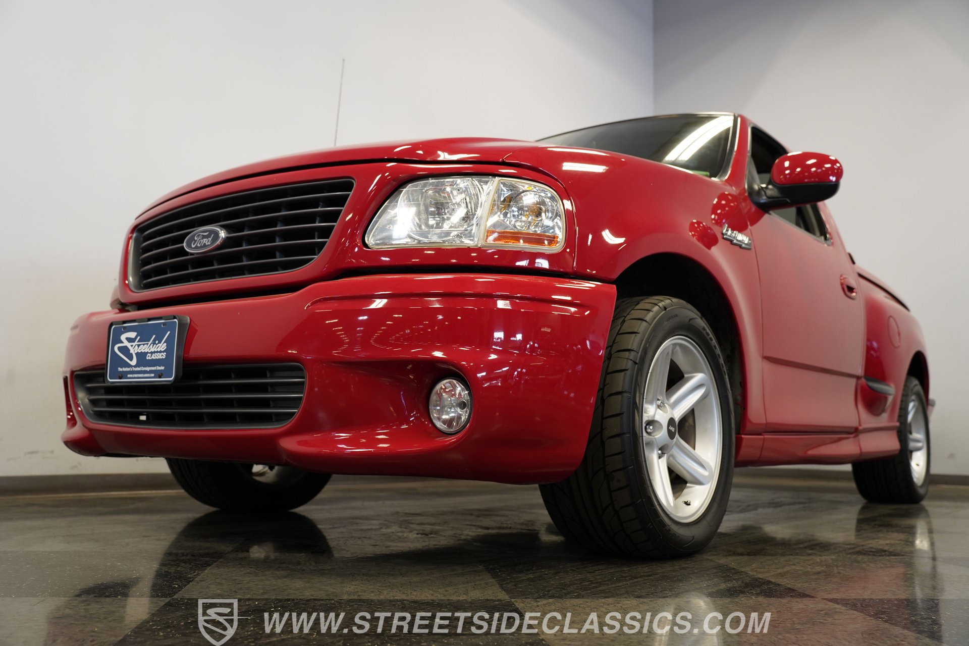 Used 2003 Ford F150 Lightning RWD image 21