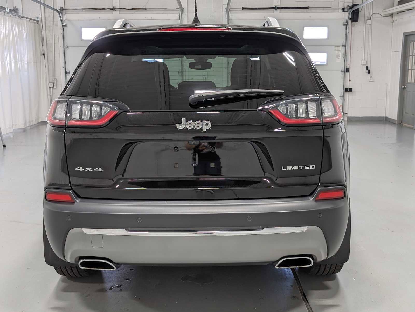 Used 2020 Jeep Cherokee Limited image 8