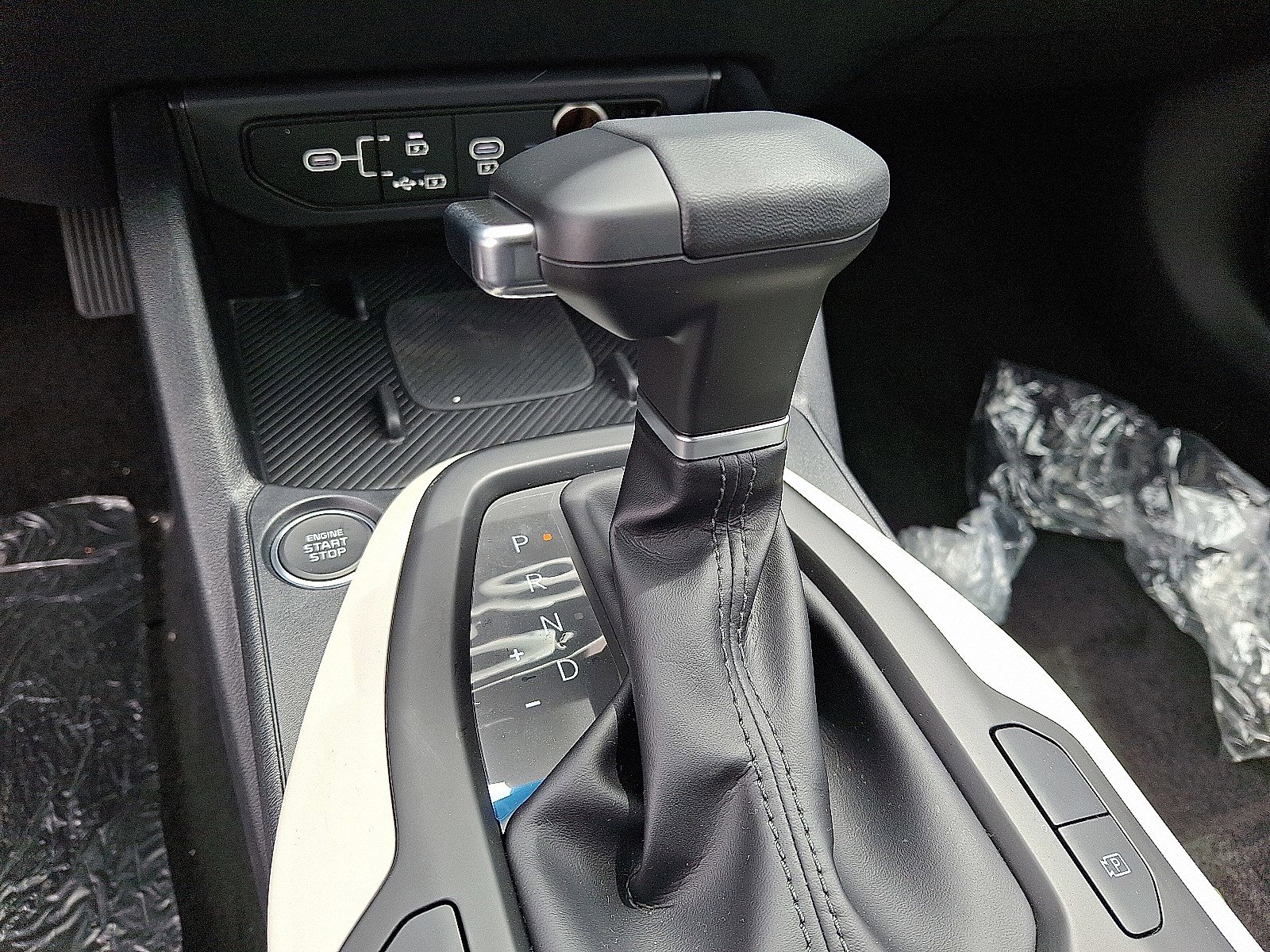 New 2025 Kia K4 GT-Line image 9