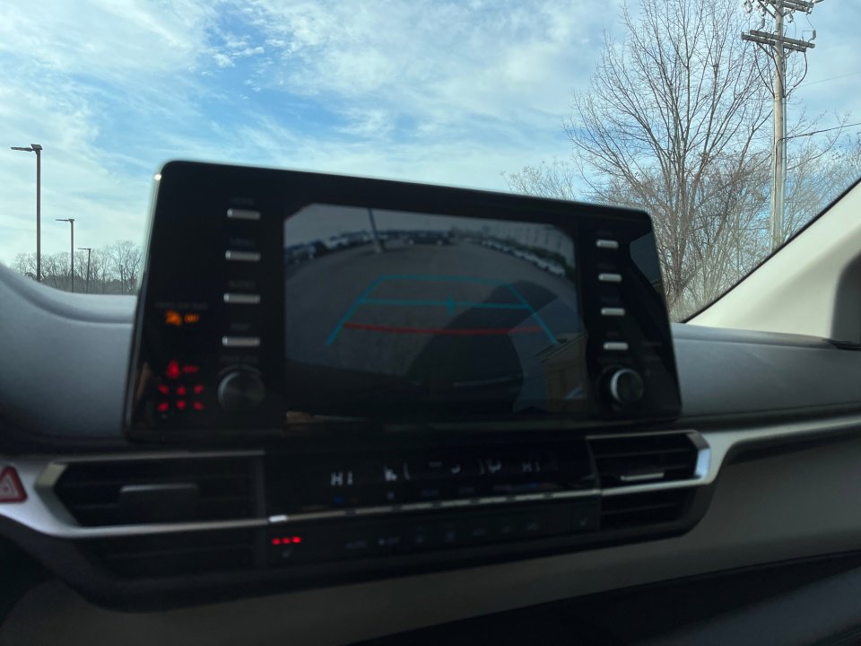 Certified 2024 Toyota Sienna XLE image 22