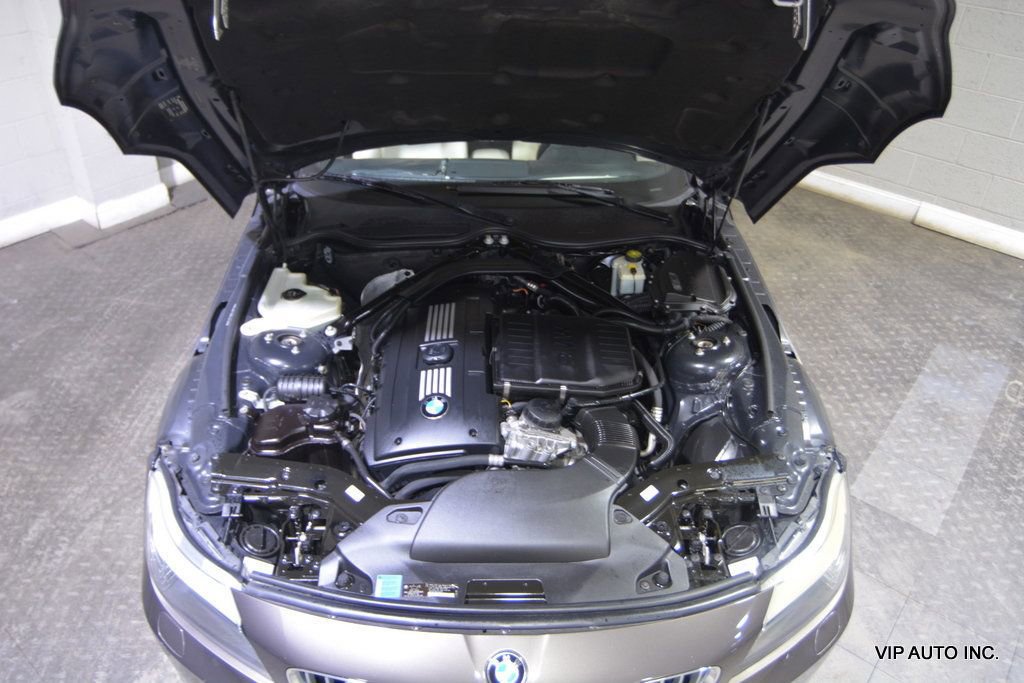 Used 2010 BMW Z4 sDrive35i image 31