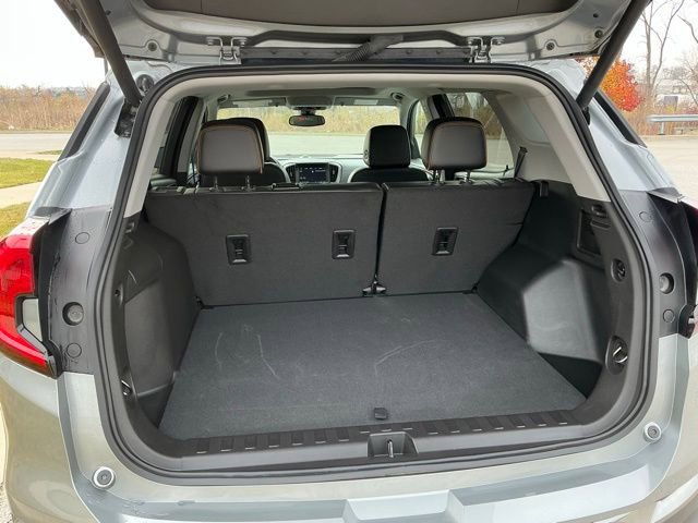 Used 2024 GMC Terrain AT4 image 9