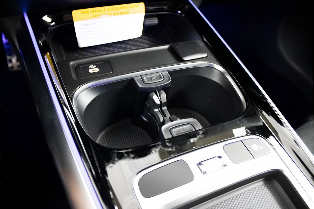 Used 2025 Mercedes-Benz GLA 250 image 25