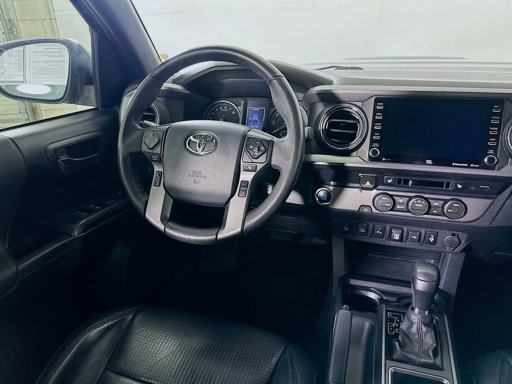 Used 2020 Toyota Tacoma TRD Sport w/ TRD Premium Sport Package image 17