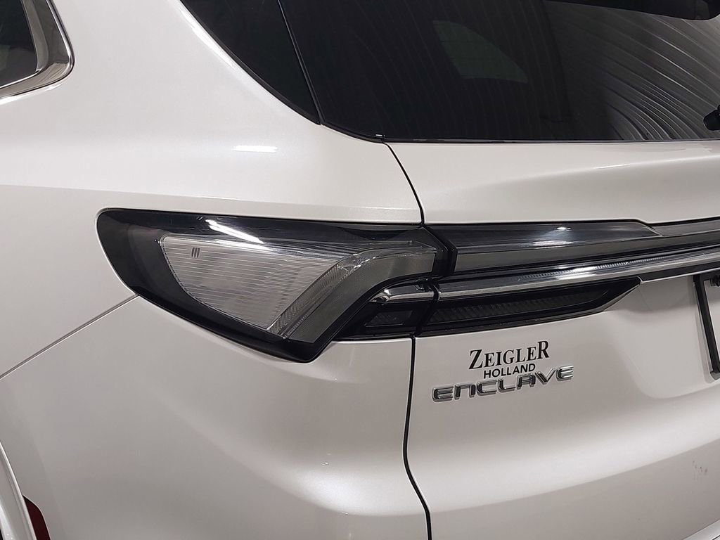Used 2025 Buick Enclave Avenir w/ Super Cruise Package image 39