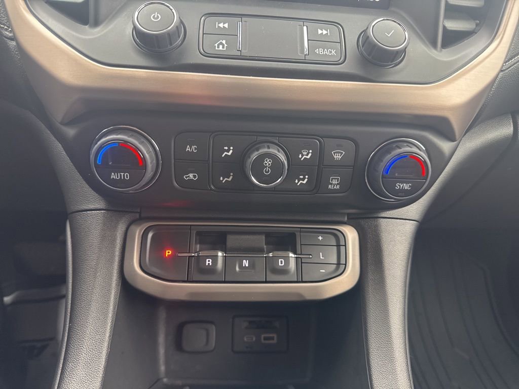 Used 2023 GMC Acadia Denali w/ Denali Ultimate Package image 35