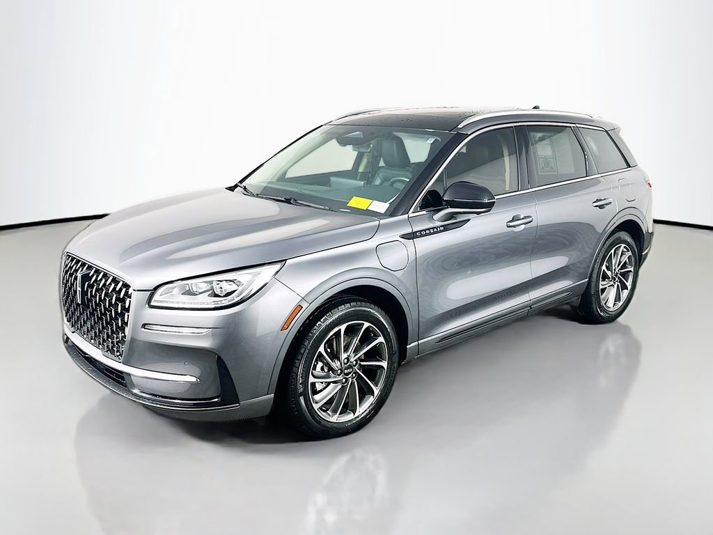 Used 2023 Lincoln Corsair Grand Touring w/ Equipment Group 301A image 3