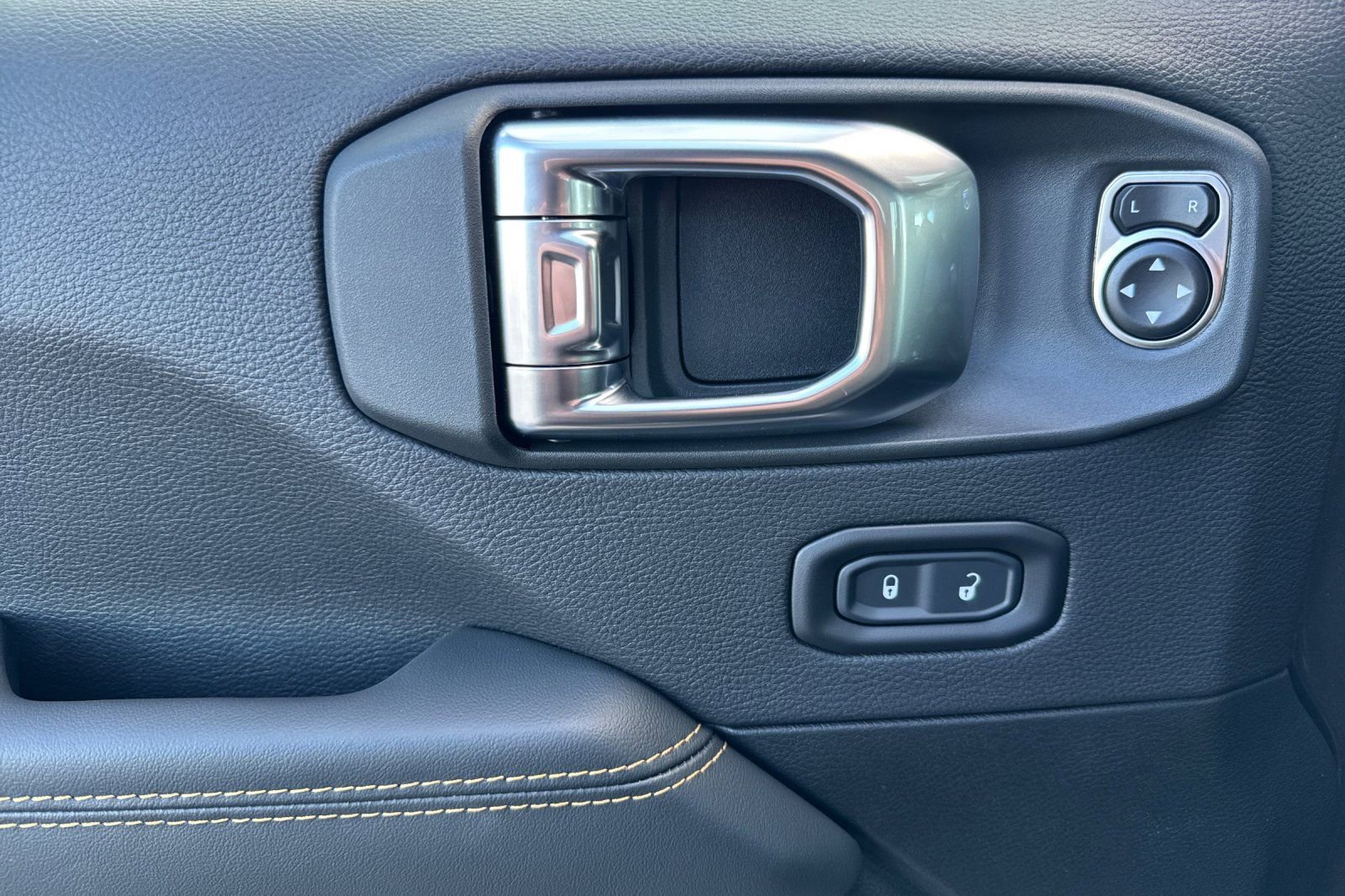 New 2025 Jeep Wrangler Sahara image 13