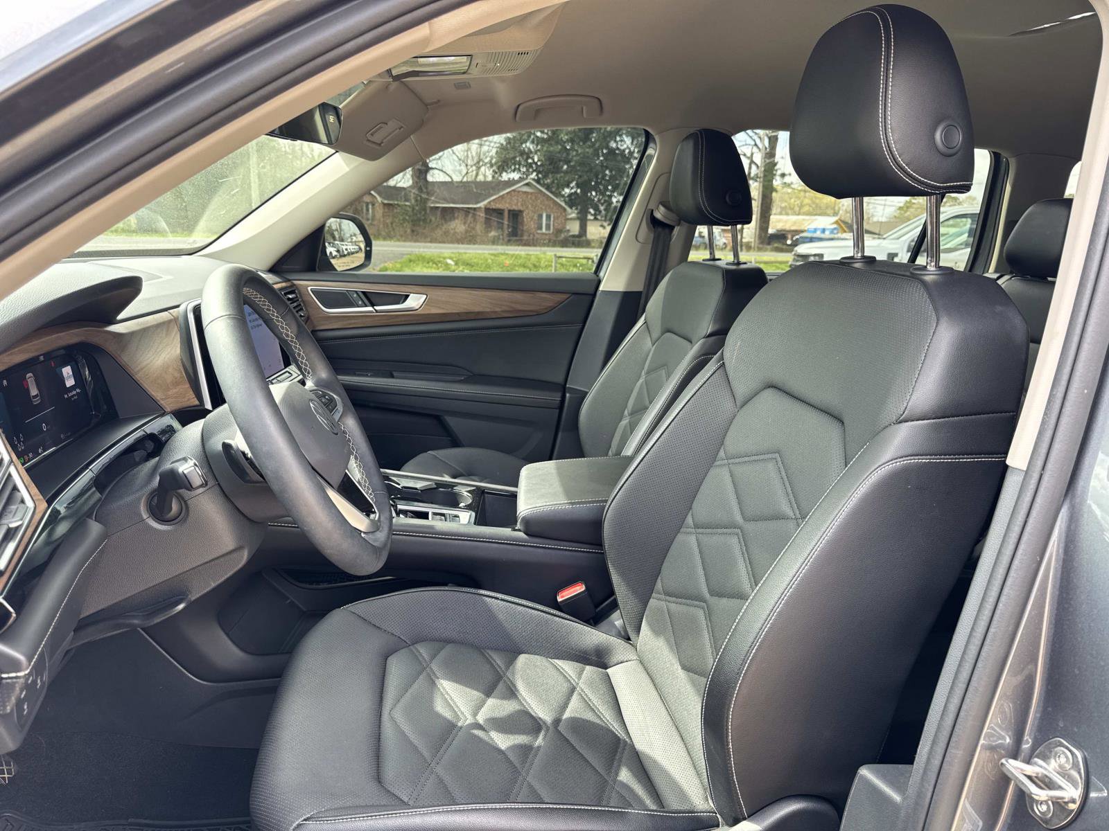 Used 2024 Volkswagen Atlas SE image 15